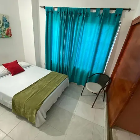 Pensión Paraíso En Bocagrande Cartagena